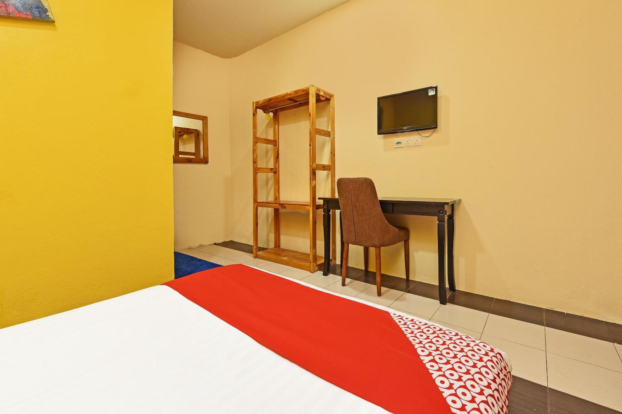 OYO 90561 Awan Biru Motel Pantai Cenang  Bagian luar foto