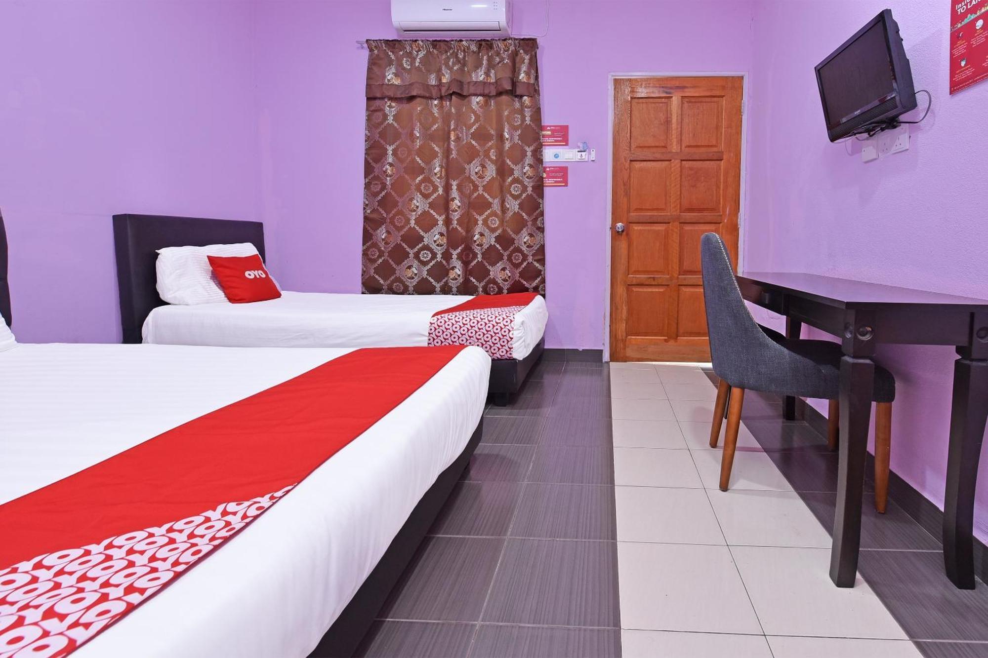 OYO 90561 Awan Biru Motel Pantai Cenang  Bagian luar foto